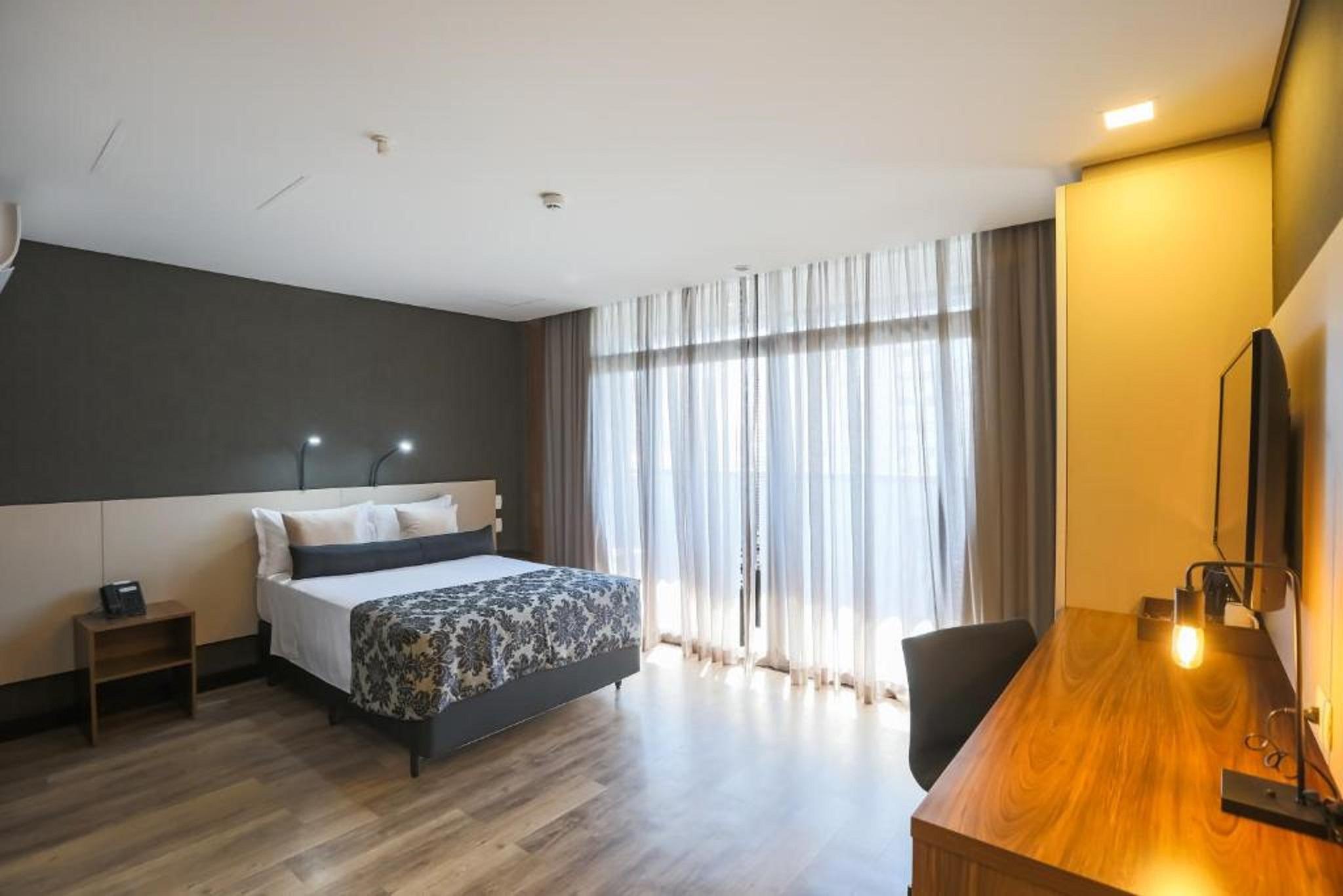 Ramada Hotel & Suites Осаску Екстериор снимка