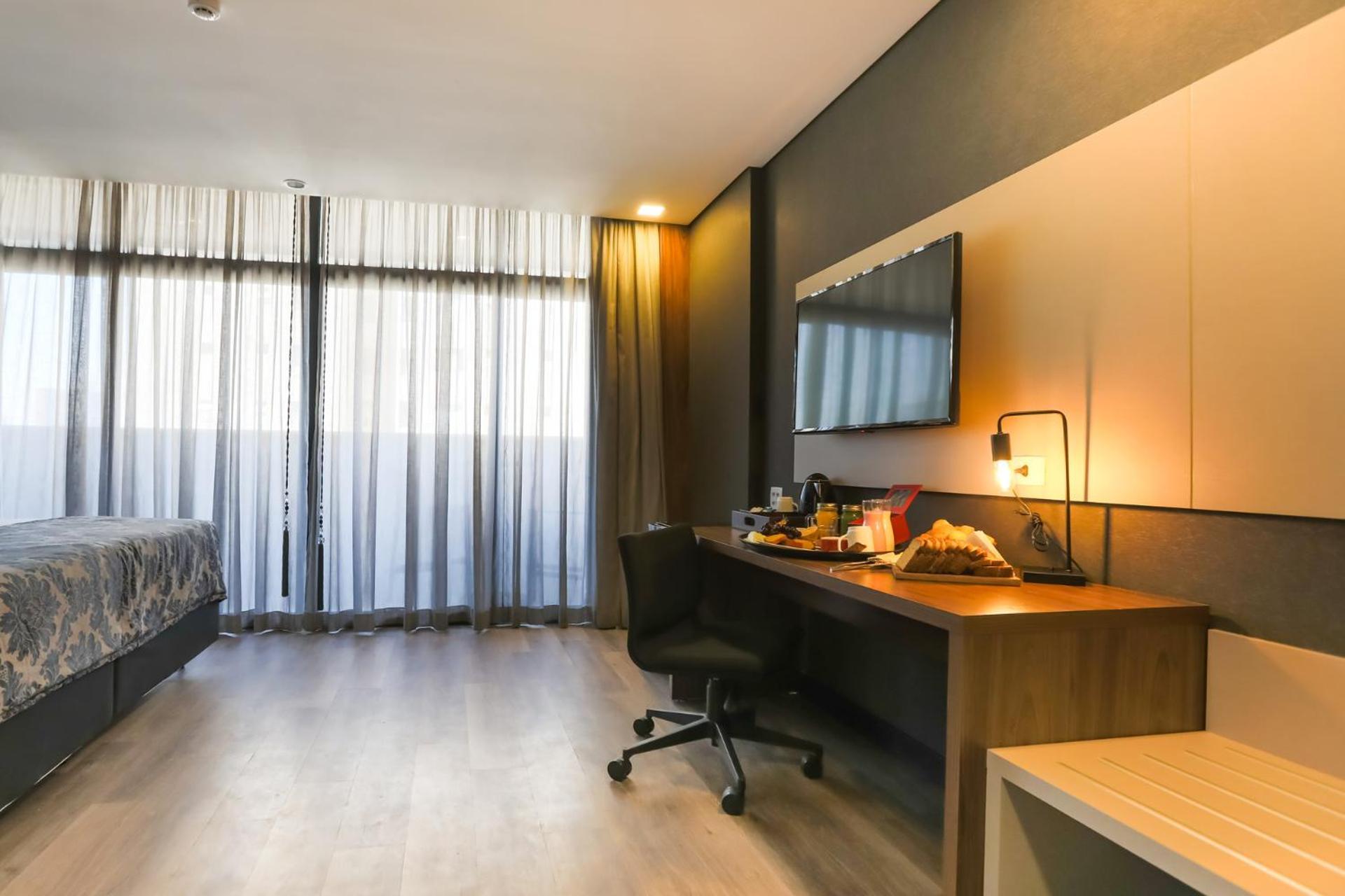 Ramada Hotel & Suites Осаску Екстериор снимка